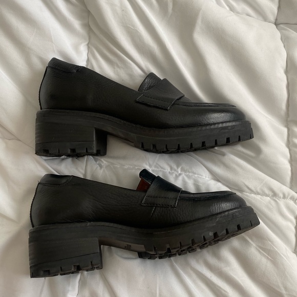 Gentle Souls by Kenneth Cole size 7 - Picture 4 of 7